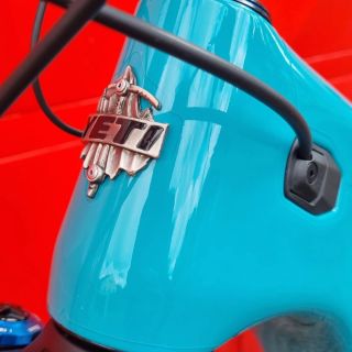 Yeti Cycles MTe × BikeShield: Ochrana pro ty, co se nebojí pustit brzdy Tohle kolo není na vyjížďky do parku. Yeti Cycles...